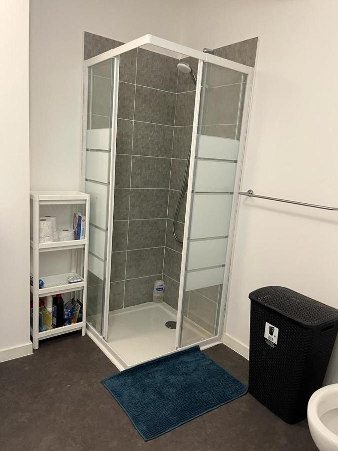 Appartement F2 De Haut Standing En Hypercentre Avec Jardin Prive A 270 M De La Gare De Mantes ! Eksteriør billede